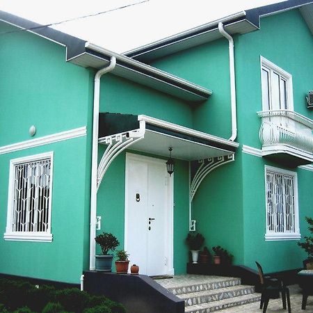 Guest House Green House Zugdidi Zewnętrze zdjęcie