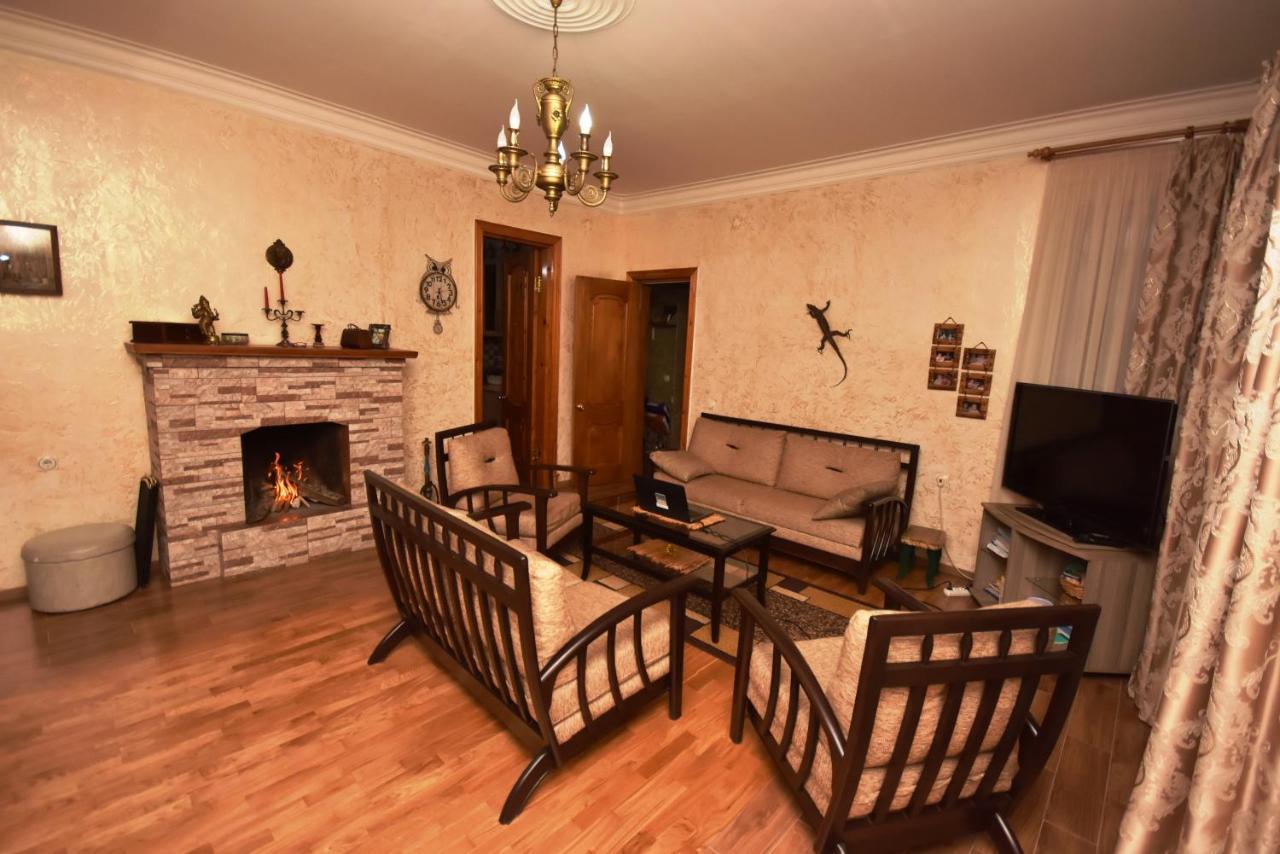 Guest House Green House Zugdidi Zewnętrze zdjęcie
